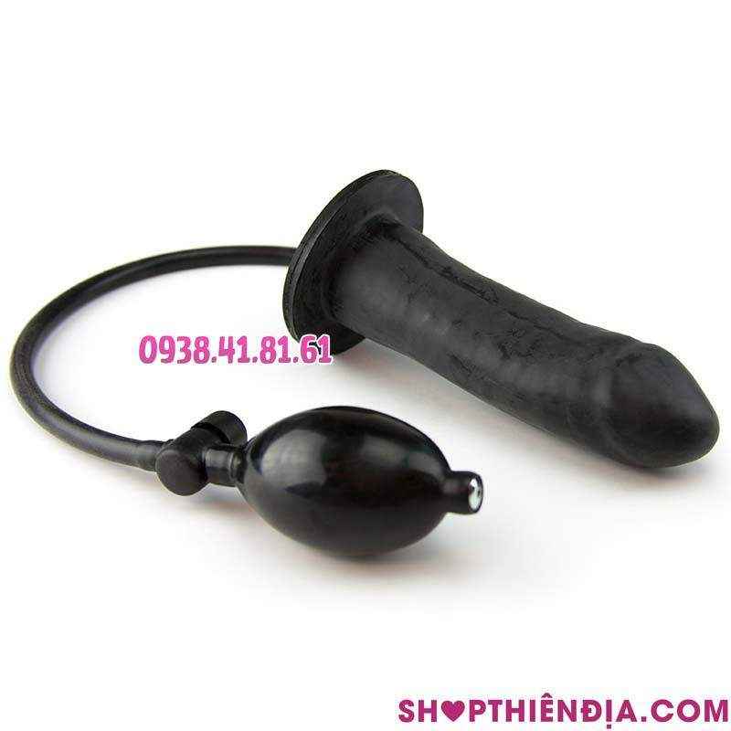 Dương vật giả bơm hơi Bigger Joy nằm trên mặt phẳng