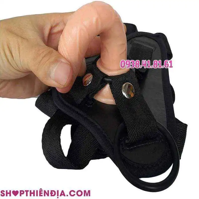 Dùng tay bẻ cong dương vật giả có dây đeo size mini Vaginus