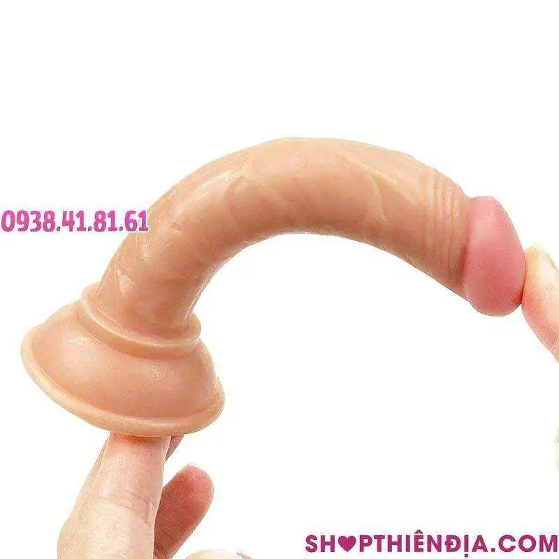 Cầm trên tay dương vật giả size mini Vaginus