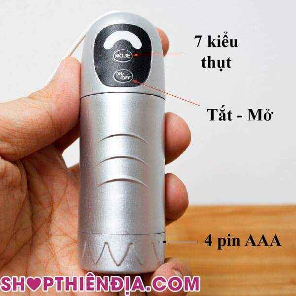 Dương vật giả hít tường thụt cực mạnh 06