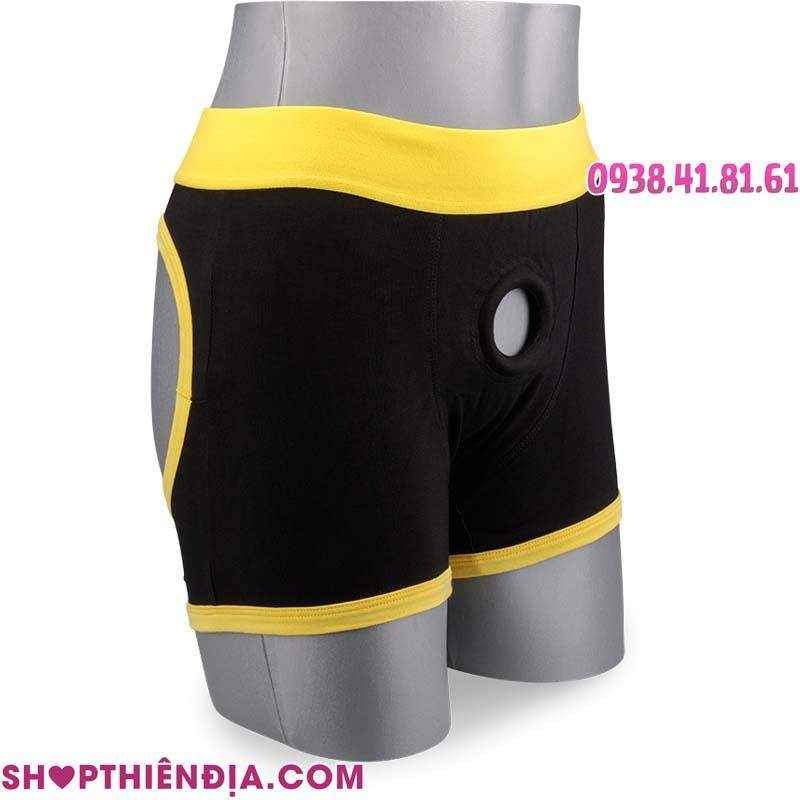Quần boxer gắn đồ chơi tình dục Horny mặc vào ma nơ canh nhìn từ phía trước
