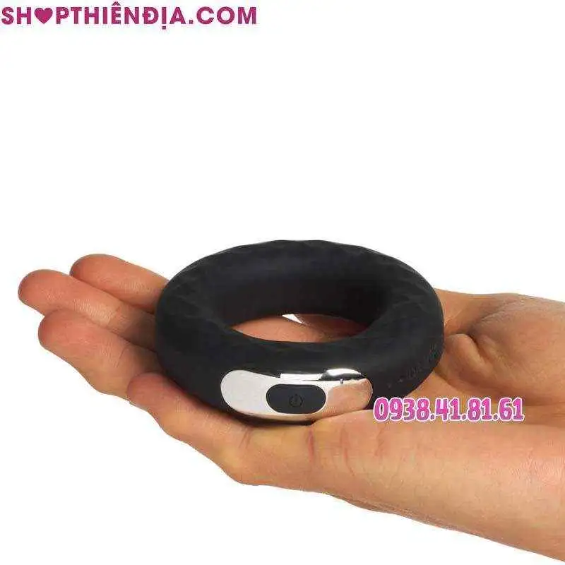 Vòng rung tình yêu điều khiển từ xa Vibro đặt trên lòng bàn tay