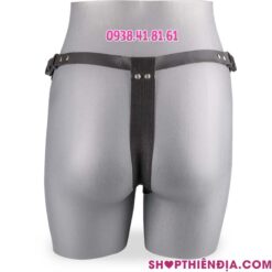 Dương vật giả có dây đeo giá rẻ không rung Harness mặc vào ma nơ canh, nhìn từ phía sau