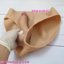 Bên trong dương vật giả silicon liền quần cho nữ Priscilla