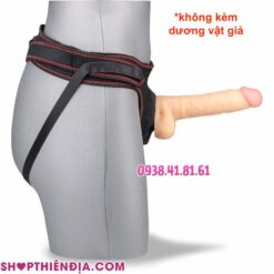 Dây đeo Ingen gắn dương vật giả và mặc vào ma nơ canh