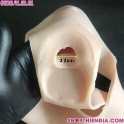 Đường kinh bên trong của dương vật giả silicon liền quần cho nam Chris