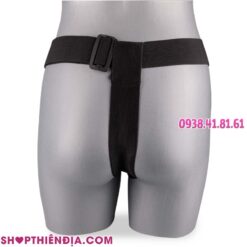 Dương vật giả dây đeo cho nam Jett đeo vào ma nơ canh quay ra sau